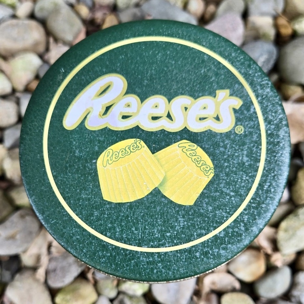 VTG Reeses Peanut Butter Cups High Point Mansion Hershey Pennsylvania 1994‎ Tin